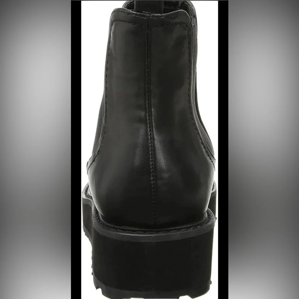 Zaria Black Platform Boot Size 10 Gothic DV by Dolce Vita